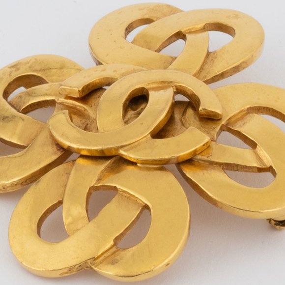 CHANEL Heart Flower Clover Gold Brooch 97P Mark - Picture 12 of 12